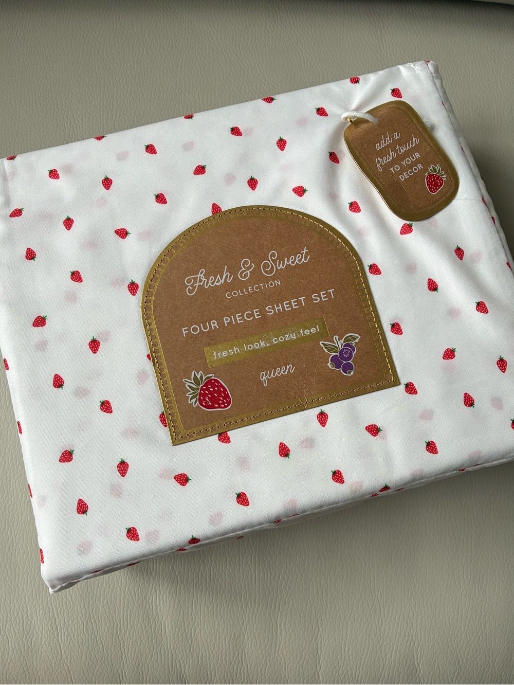 Strawberryr QUEEN sheet set